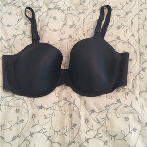 Warner’s black bra- lightly padded 36C